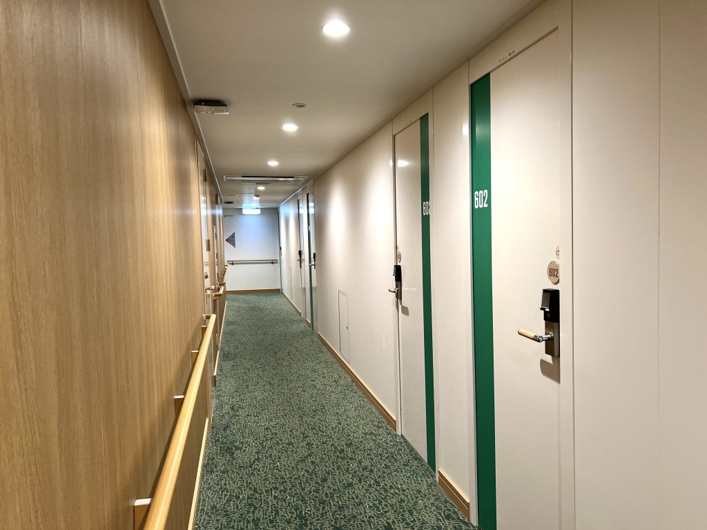 東京九州フェリー 廊下