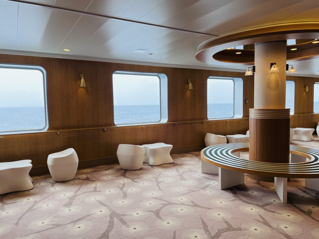 東京九州フェリー 船内