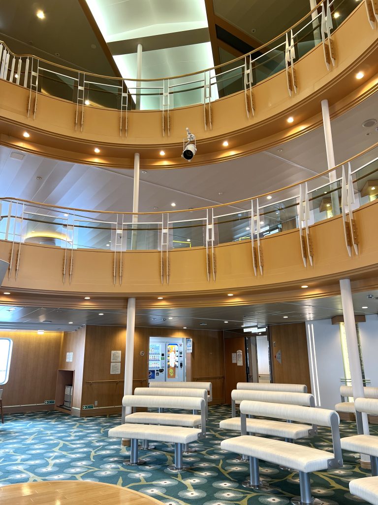 東京九州フェリー 船内